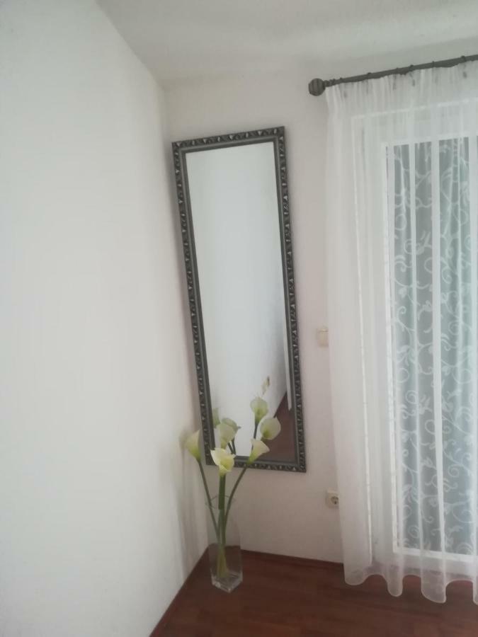Baska Voda - Apartmani Vesna Zewnętrze zdjęcie